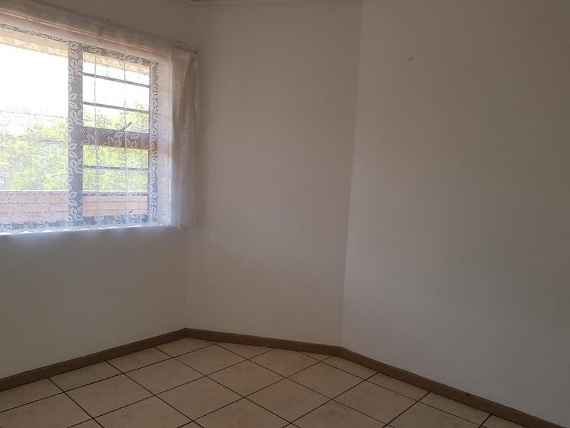 To Let 2 Bedroom Property for Rent in Grahamstown Central Eastern Cape